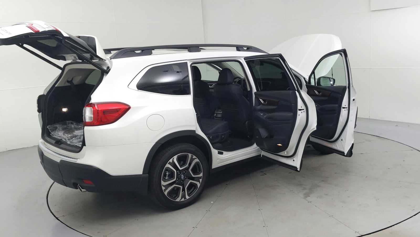 new 2025 Subaru Ascent car, priced at $52,132