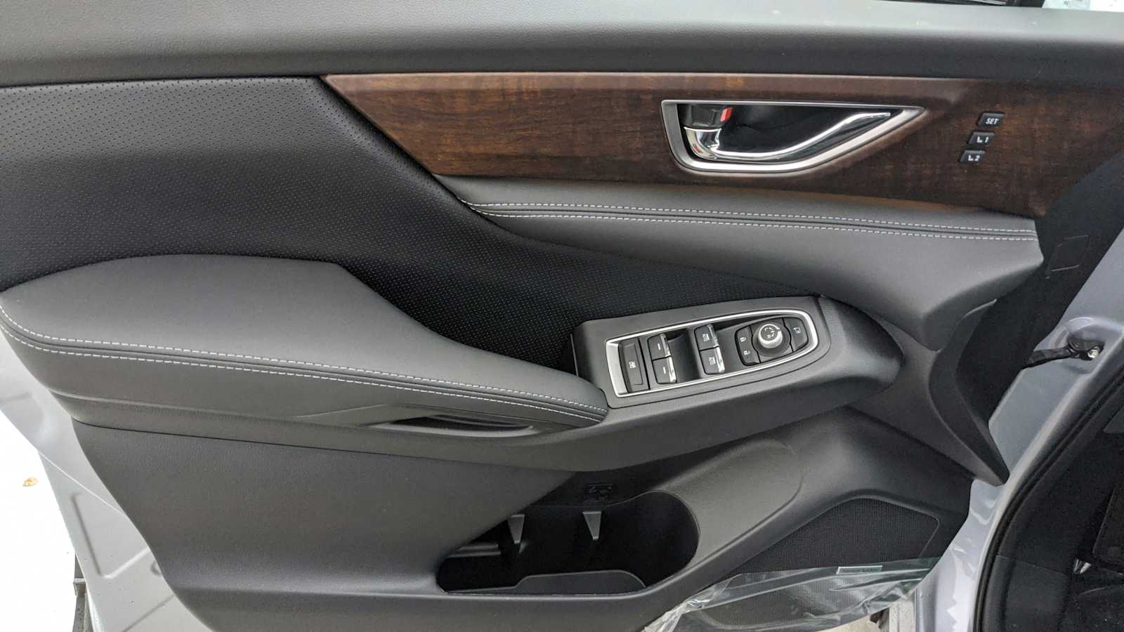 new 2025 Subaru Ascent car, priced at $51,893
