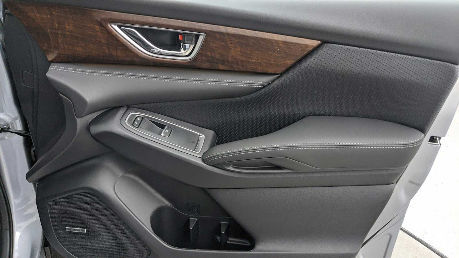 new 2025 Subaru Ascent car, priced at $51,893