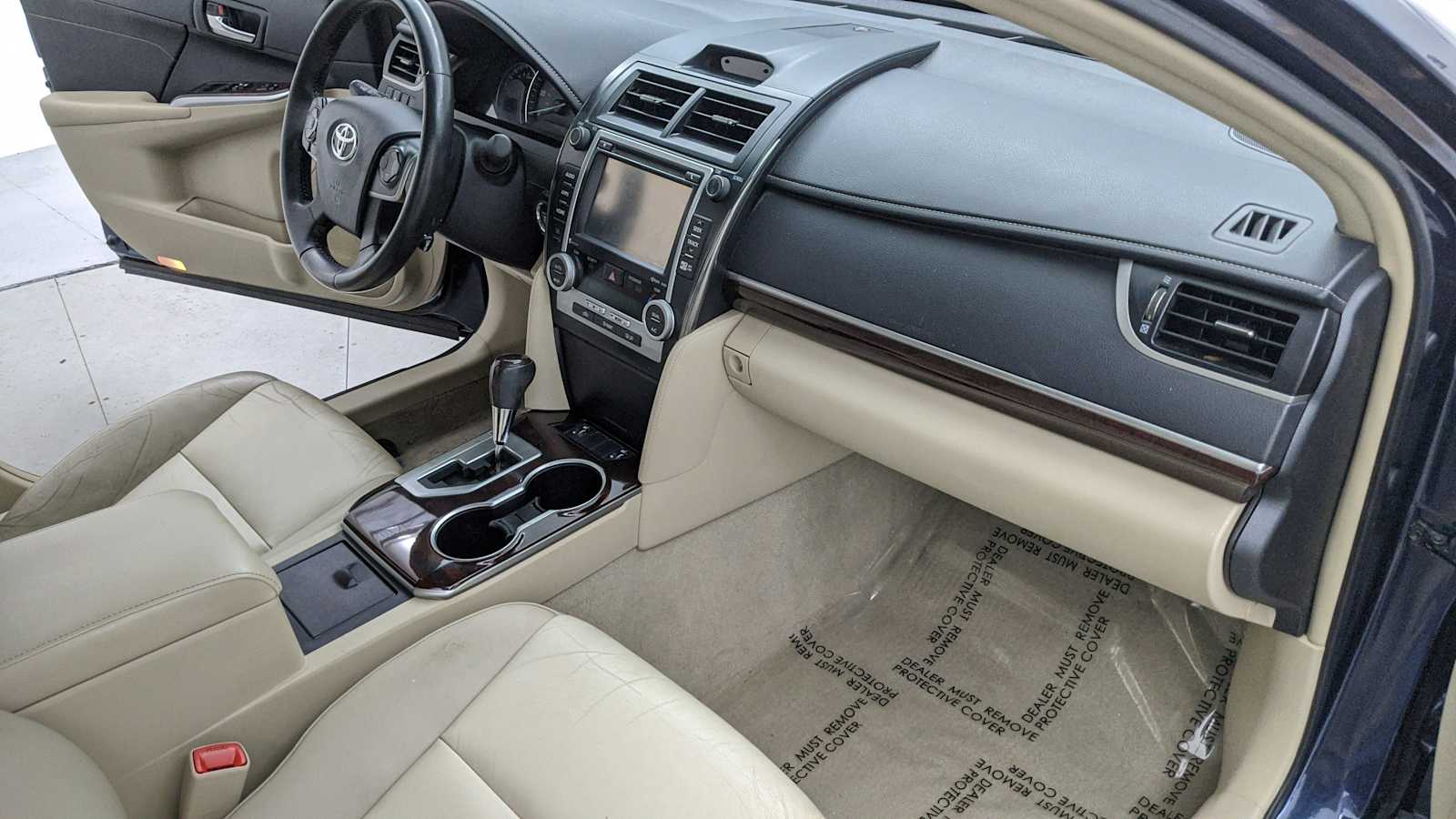 used 2014 Toyota Camry car, priced at $13,998