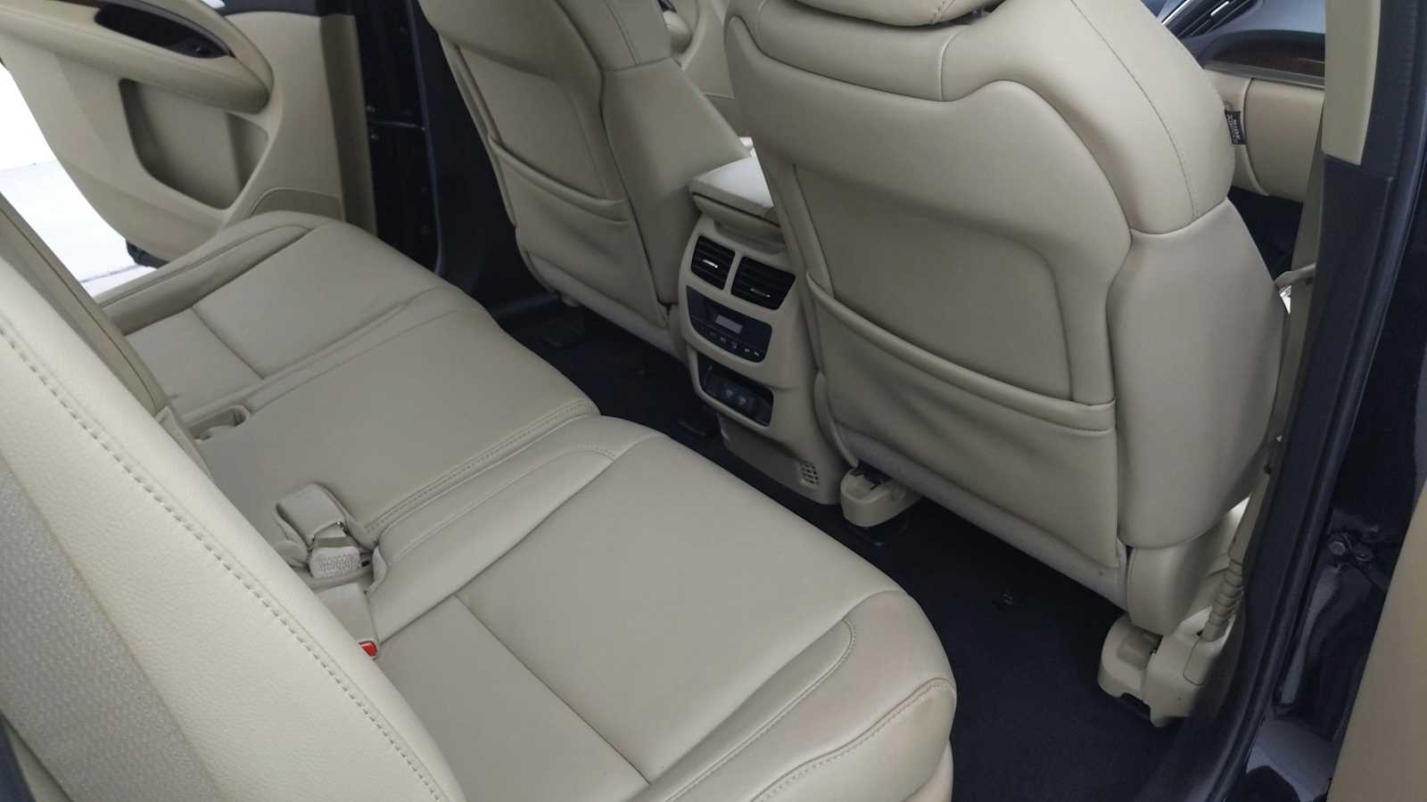 used 2019 Acura MDX car, priced at $22,916