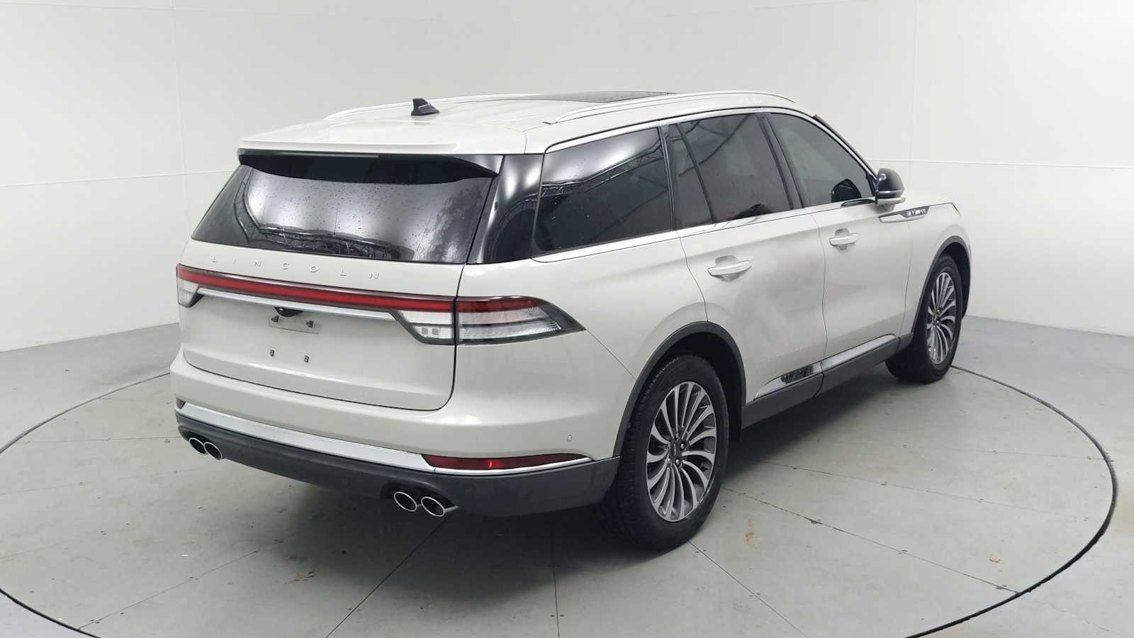 used 2022 Lincoln Aviator car, priced at $37,997