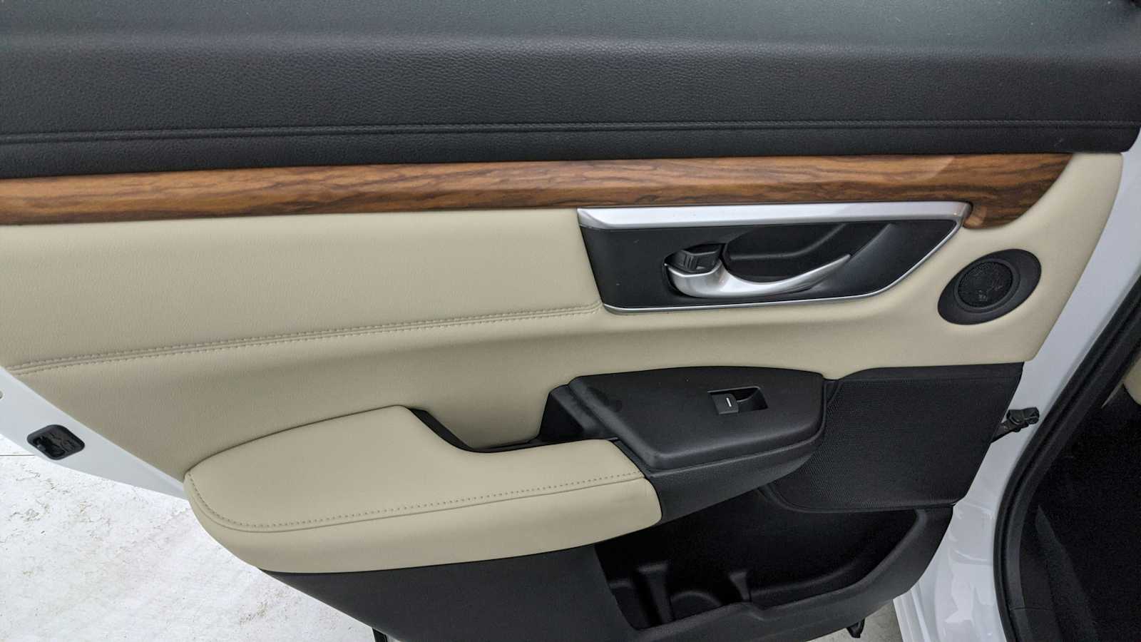 used 2022 Honda CR-V car, priced at $30,997