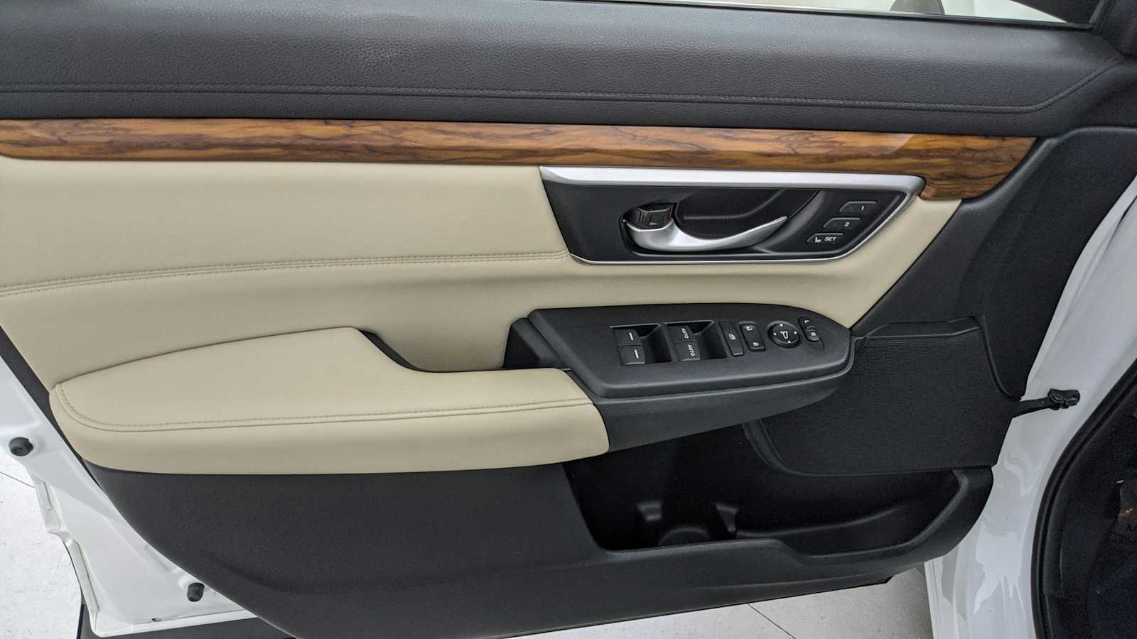 used 2022 Honda CR-V car, priced at $30,997