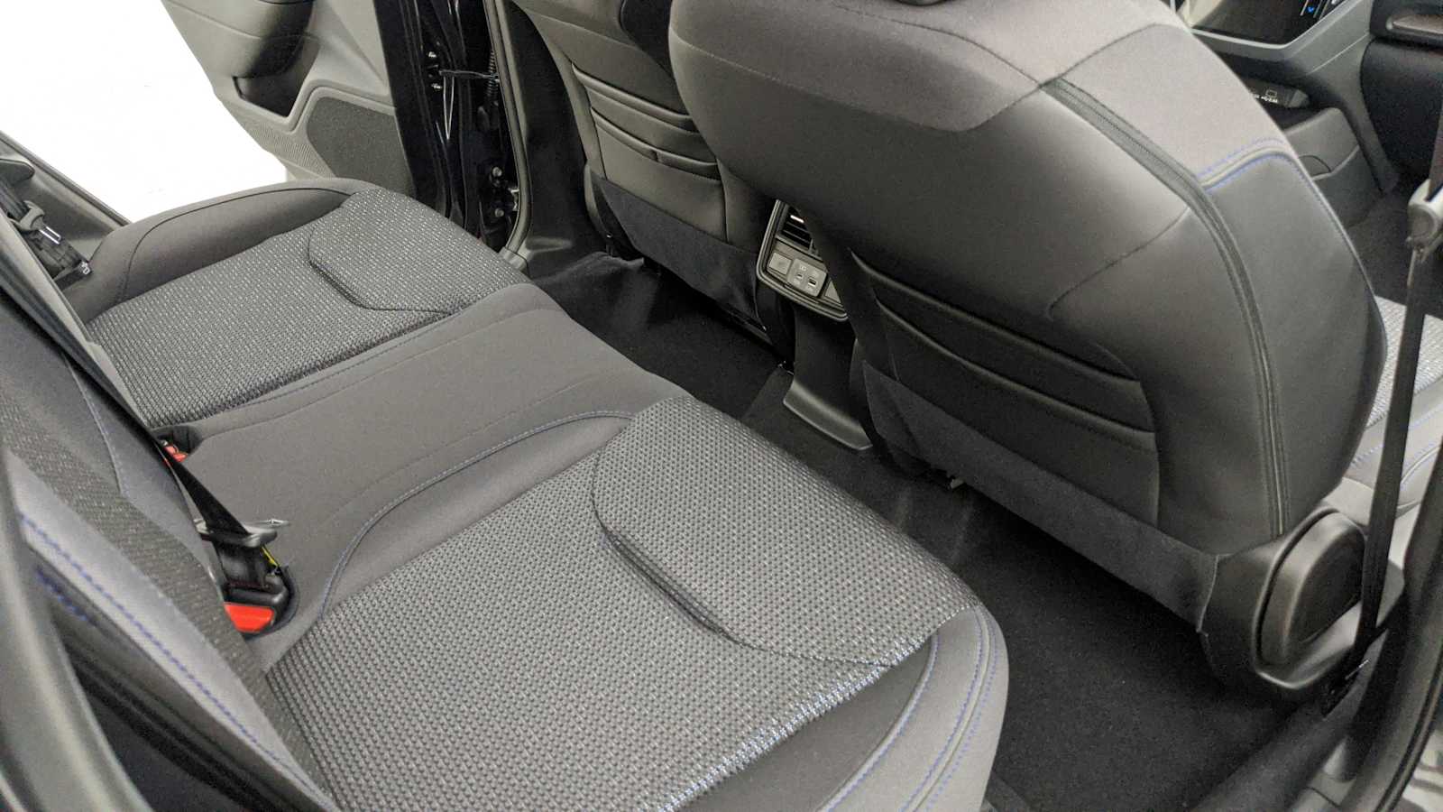 new 2025 Subaru Forester car, priced at $39,532