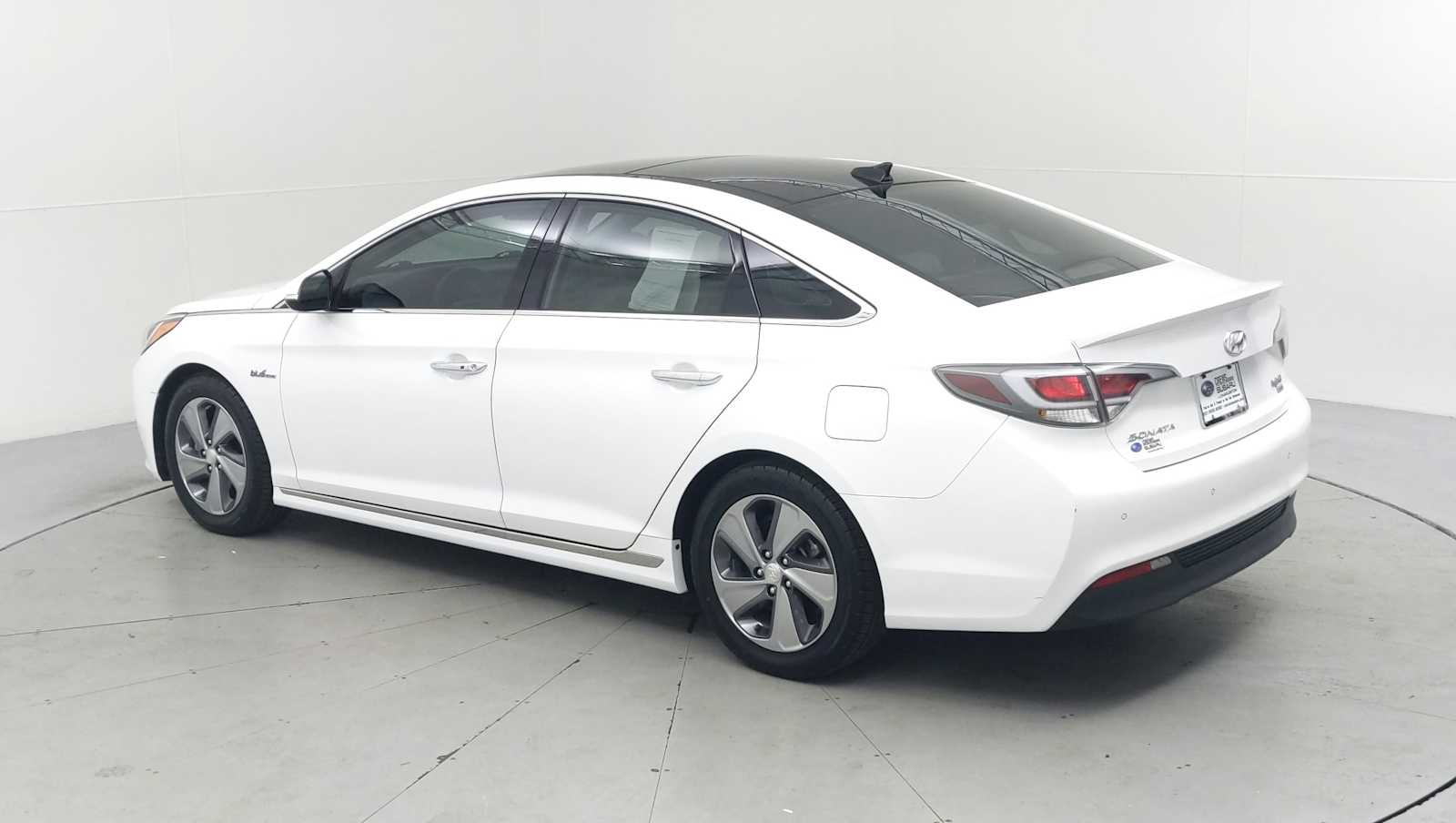 used 2016 Hyundai Sonata Hybrid car, priced at $14,885