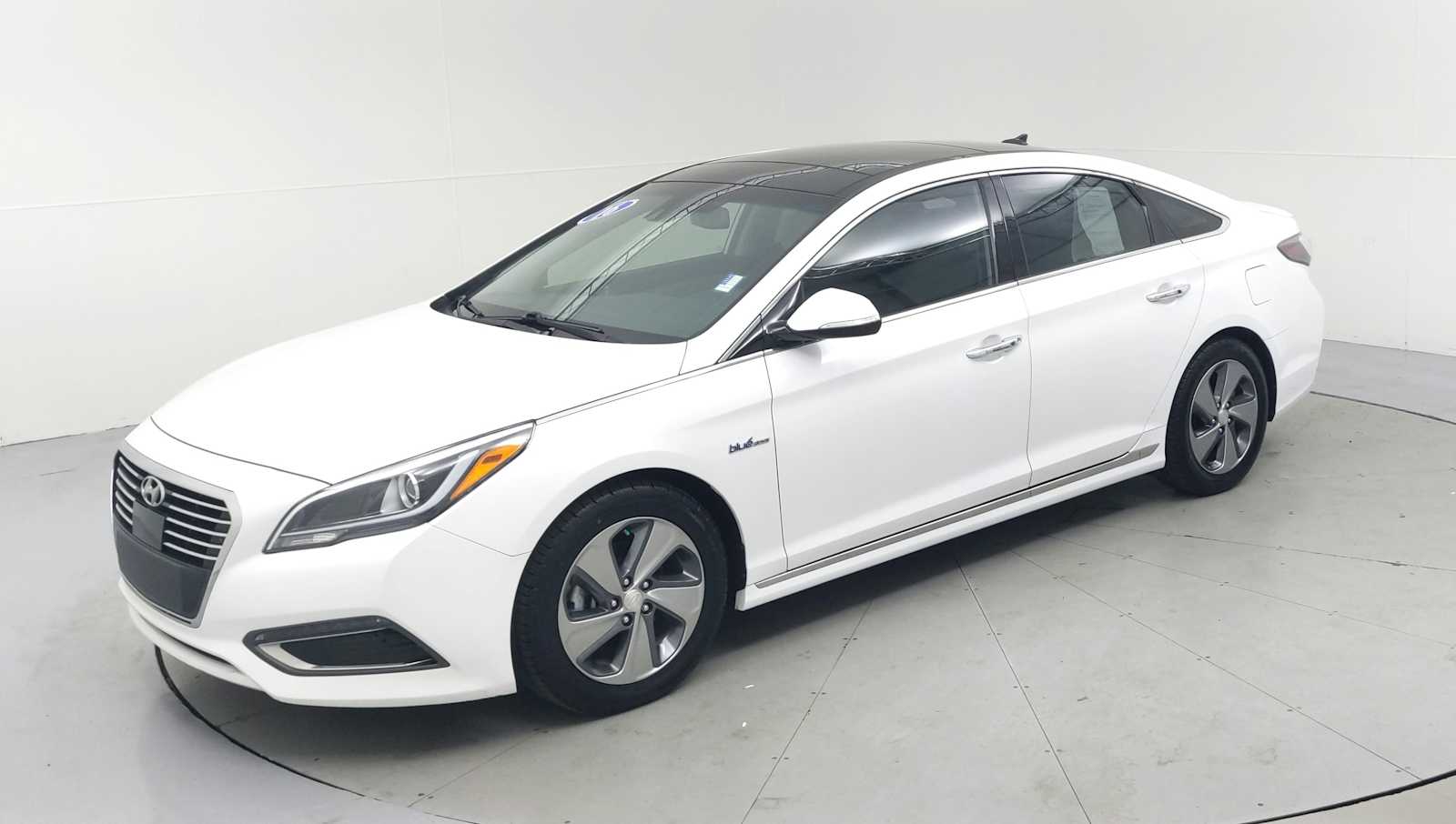 used 2016 Hyundai Sonata Hybrid car, priced at $14,885