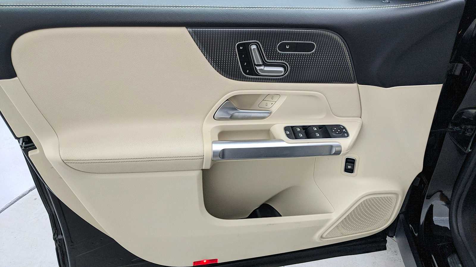 used 2020 Mercedes-Benz GLB car, priced at $22,300