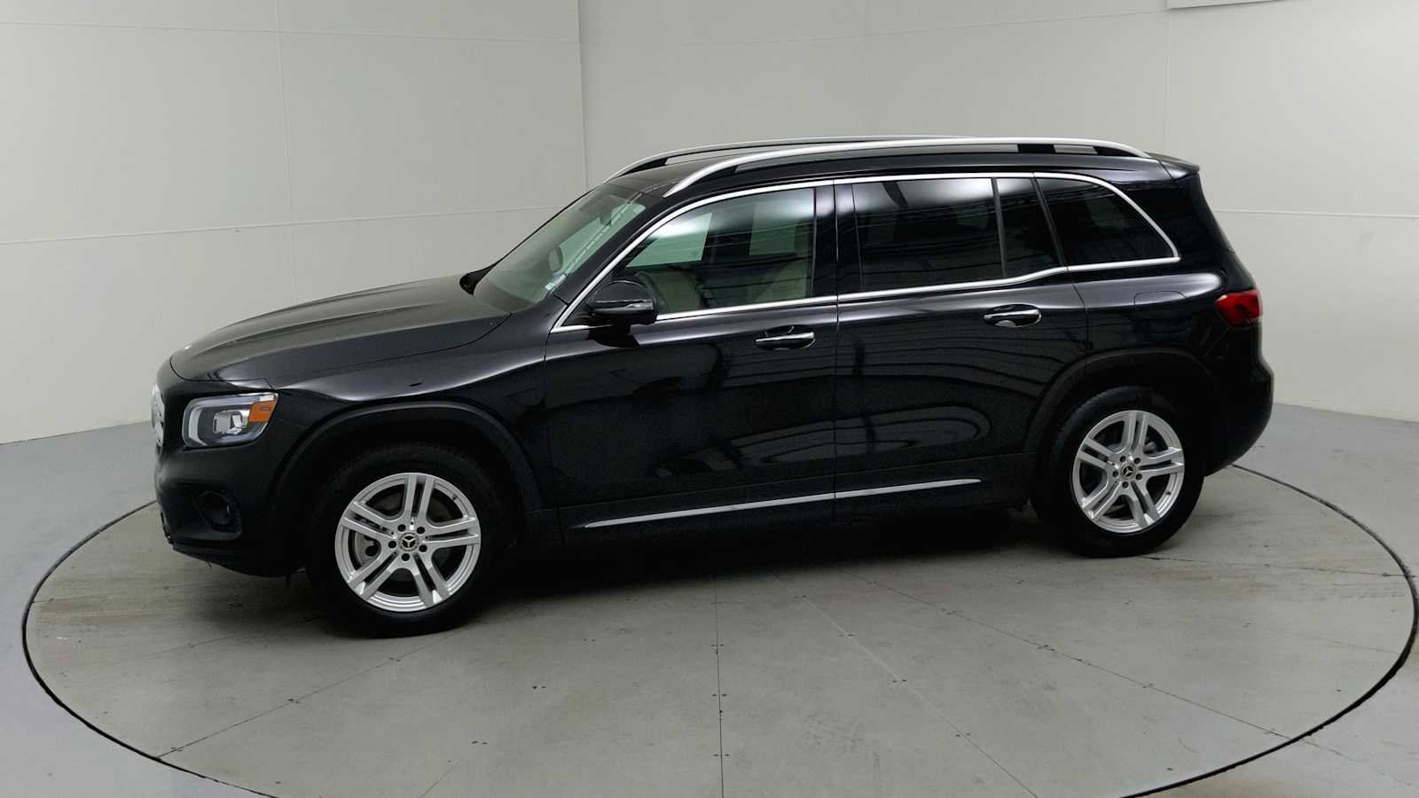 used 2020 Mercedes-Benz GLB car, priced at $22,300
