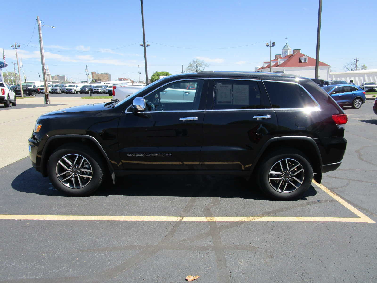 used 2021 Jeep Grand Cherokee car, priced at $32,665