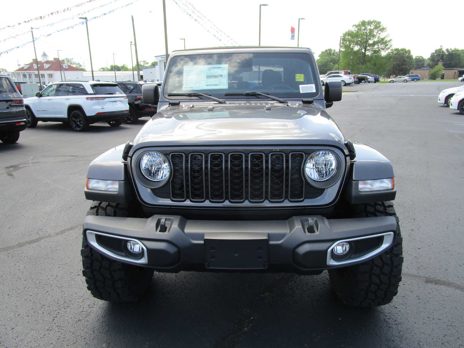 new 2024 Jeep Gladiator car, priced at $55,745