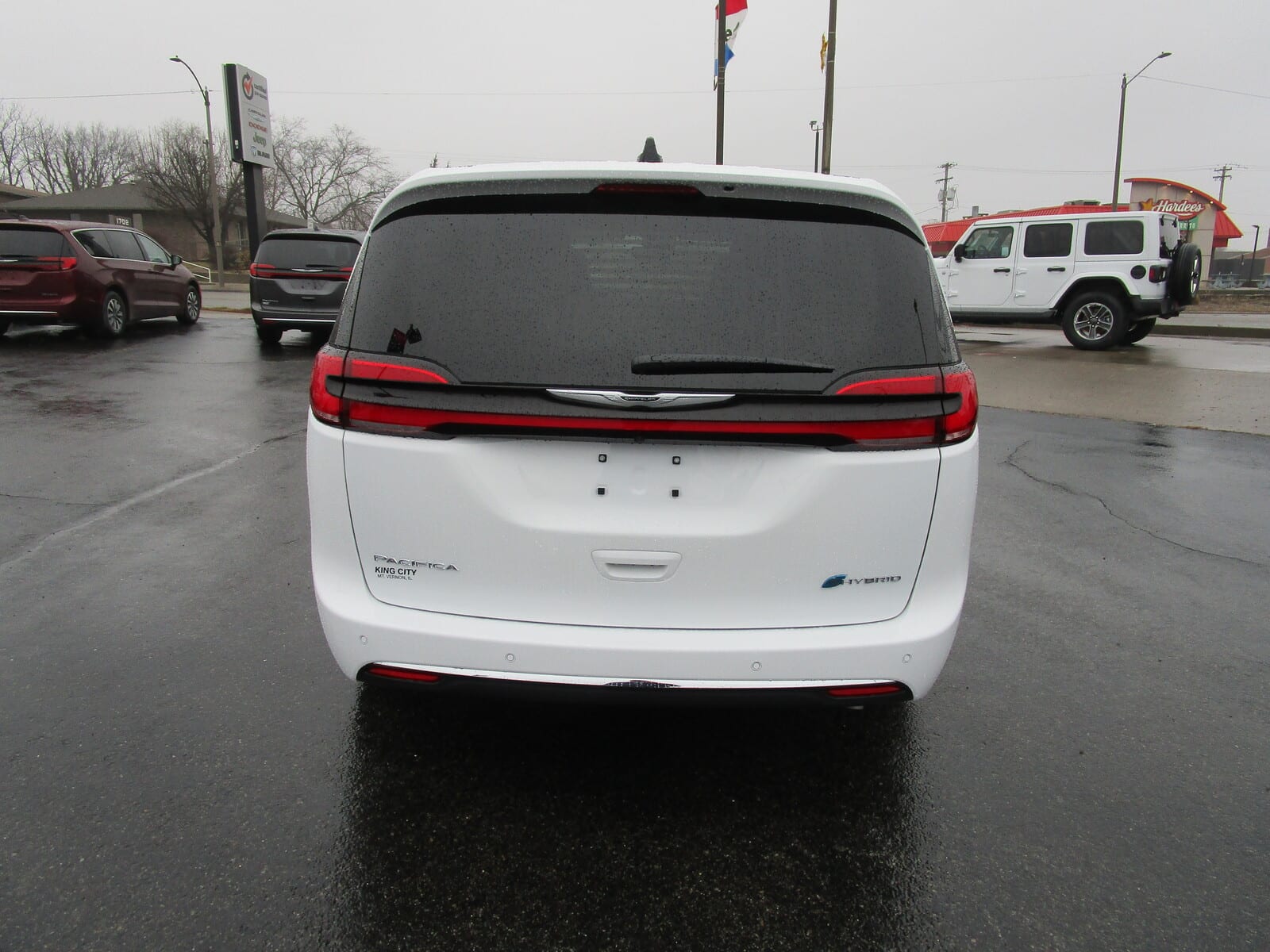 new 2023 Chrysler Pacifica car, priced at $52,090