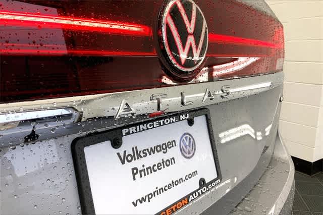 new 2024 Volkswagen Atlas car, priced at $51,561