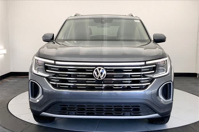 new 2024 Volkswagen Atlas car, priced at $50,752