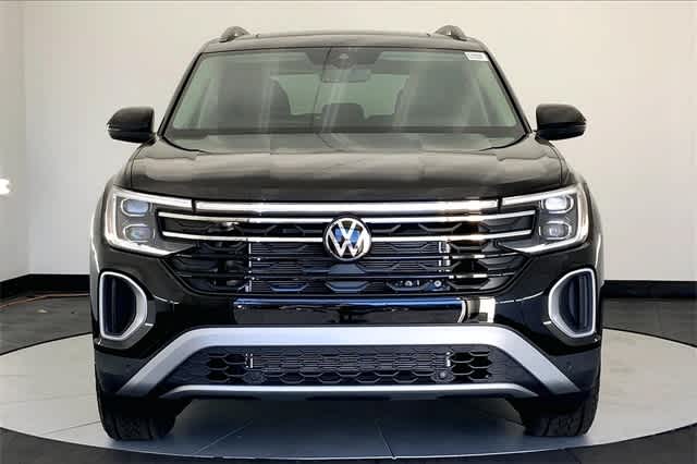 new 2025 Volkswagen Atlas car, priced at $49,761