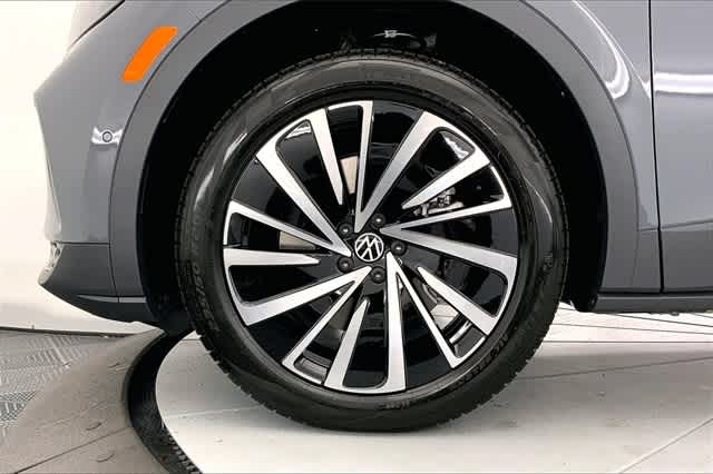 new 2024 Volkswagen ID.4 car, priced at $50,911