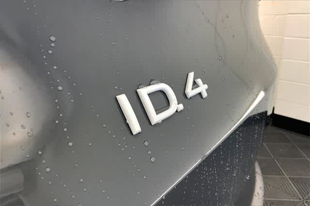 new 2024 Volkswagen ID.4 car, priced at $50,911