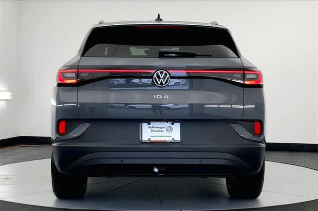 new 2024 Volkswagen ID.4 car, priced at $50,911