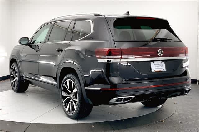 new 2024 Volkswagen Atlas car, priced at $54,628