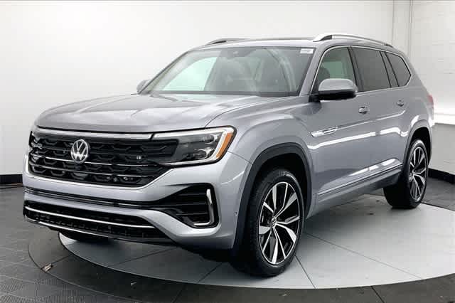 new 2024 Volkswagen Atlas car, priced at $54,338