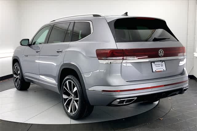 new 2024 Volkswagen Atlas car, priced at $54,338