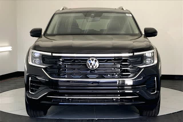 new 2025 Volkswagen Atlas car, priced at $56,833