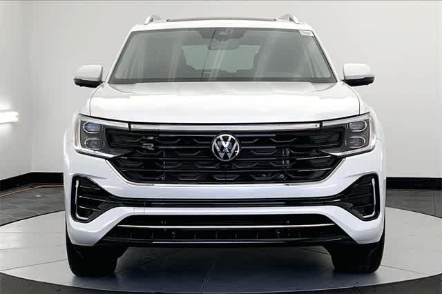 new 2025 Volkswagen Atlas car, priced at $57,056