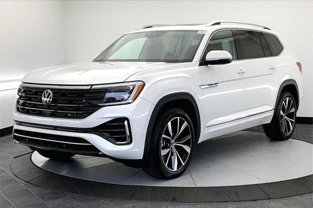 new 2025 Volkswagen Atlas car, priced at $57,056