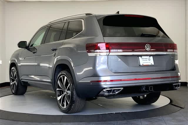 new 2024 Volkswagen Atlas car, priced at $54,628