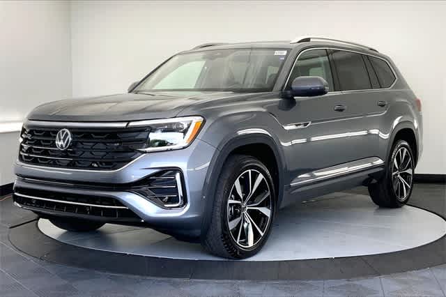 new 2024 Volkswagen Atlas car, priced at $54,628