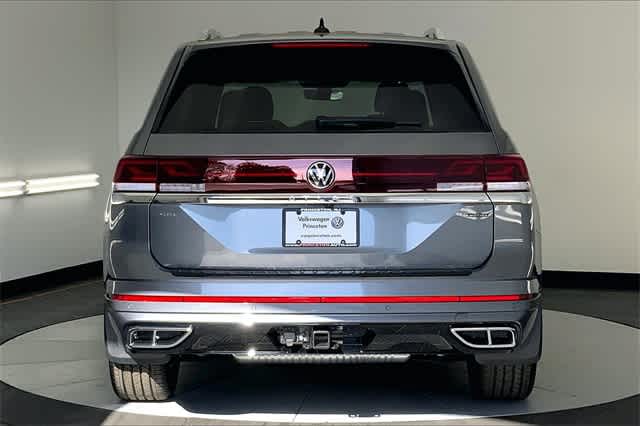 new 2025 Volkswagen Atlas car, priced at $57,006