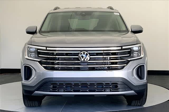 new 2024 Volkswagen Atlas car, priced at $46,003