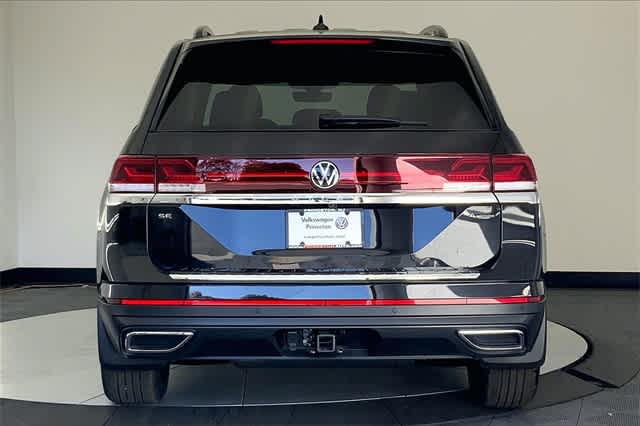 new 2025 Volkswagen Atlas car, priced at $48,697