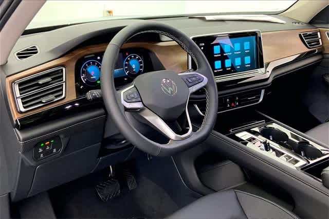 new 2025 Volkswagen Atlas car, priced at $49,987