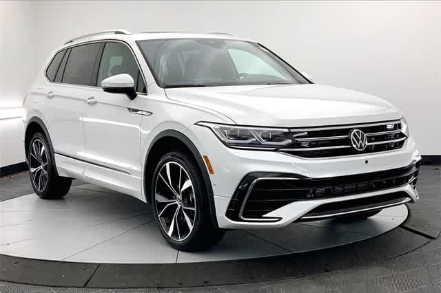 new 2024 Volkswagen Tiguan car, priced at $41,401