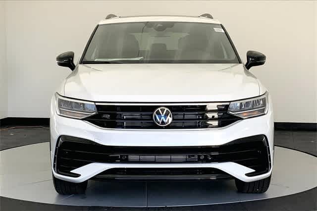 new 2024 Volkswagen Tiguan car, priced at $39,004