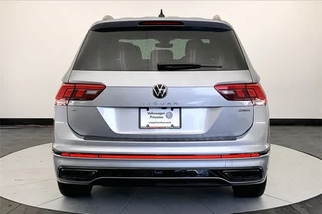 new 2024 Volkswagen Tiguan car, priced at $38,841