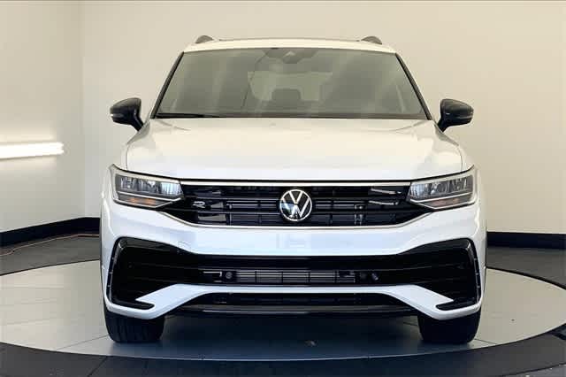 new 2024 Volkswagen Tiguan car, priced at $39,004