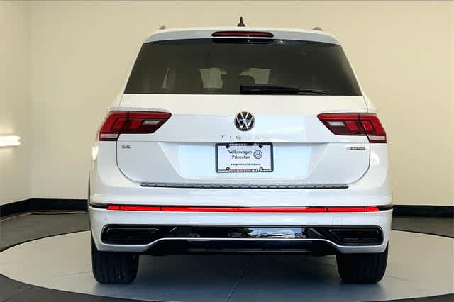 new 2024 Volkswagen Tiguan car, priced at $39,004