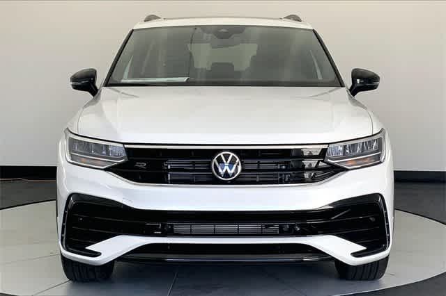 new 2024 Volkswagen Tiguan car, priced at $38,721