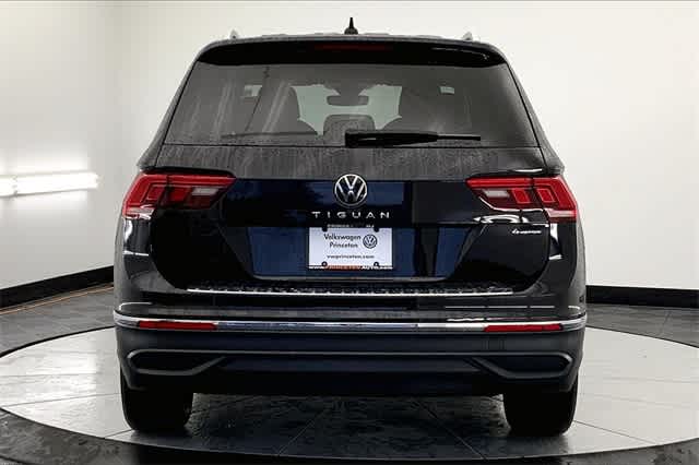 new 2024 Volkswagen Tiguan car, priced at $36,051