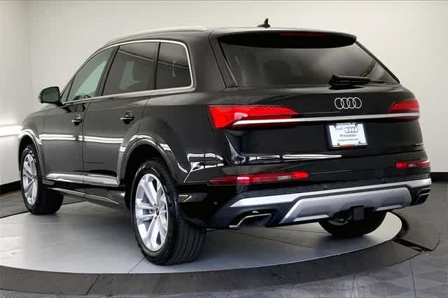 new 2025 Audi Q7 car, priced at $66,500