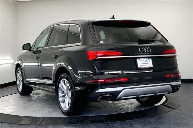 new 2025 Audi Q7 car, priced at $65,730