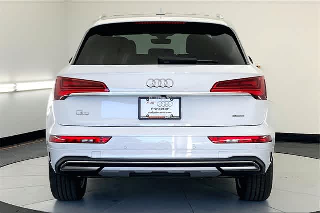 new 2025 Audi Q5 car, priced at $54,080