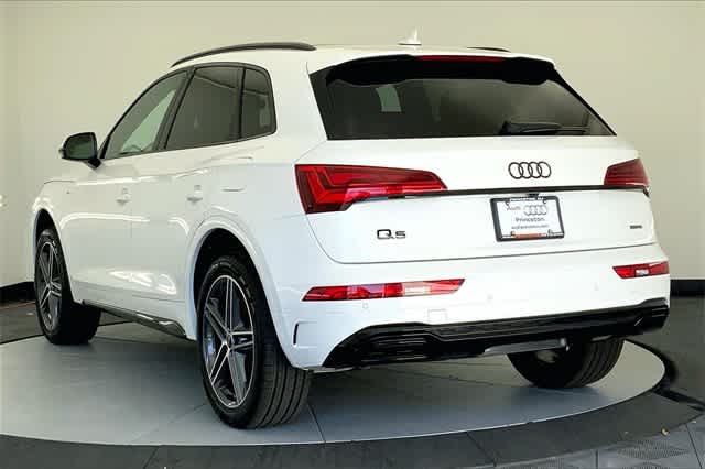 new 2025 Audi Q5 car, priced at $67,955