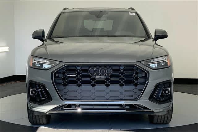 new 2025 Audi Q5 car, priced at $59,380