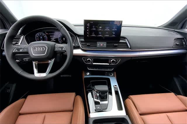 new 2025 Audi Q5 car, priced at $59,380