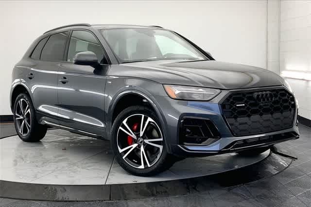 new 2025 Audi Q5 car, priced at $59,380