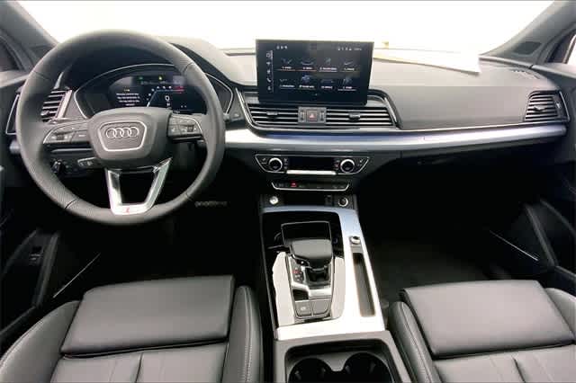 new 2025 Audi Q5 car, priced at $59,380