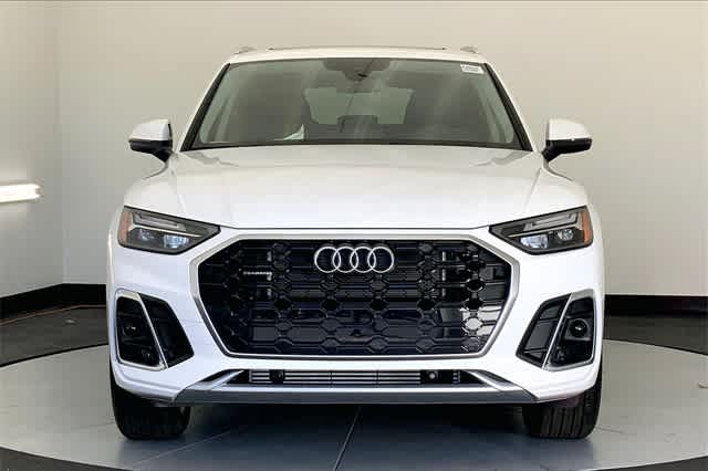 new 2025 Audi Q5 car, priced at $62,205